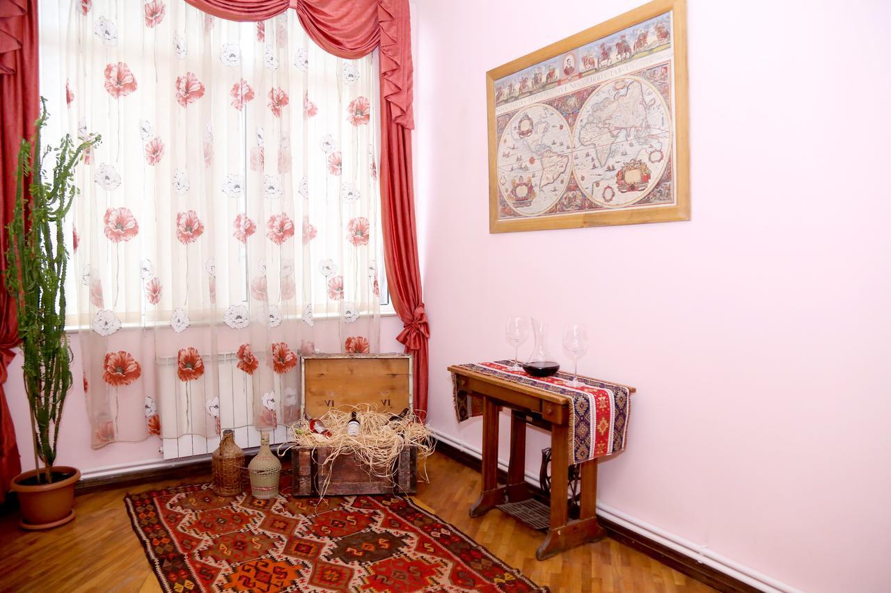 Apartment On 11 Amiryan Street يريفان المظهر الخارجي الصورة