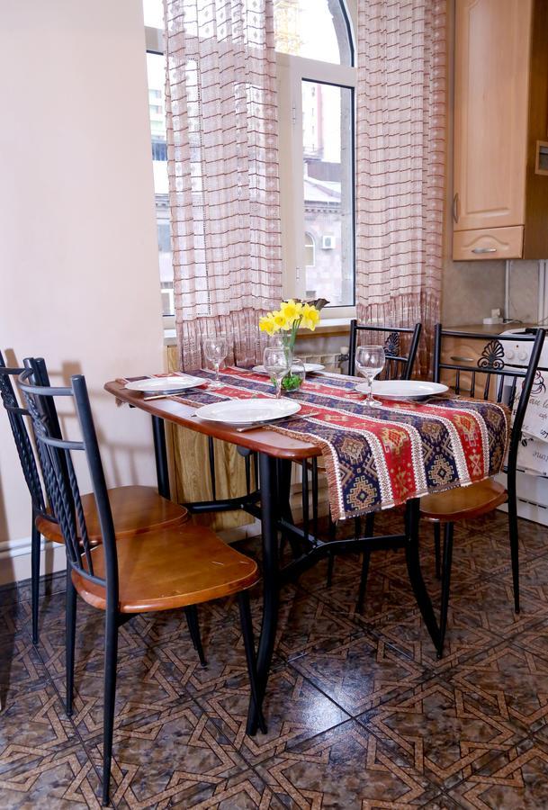Apartment On 11 Amiryan Street يريفان المظهر الخارجي الصورة